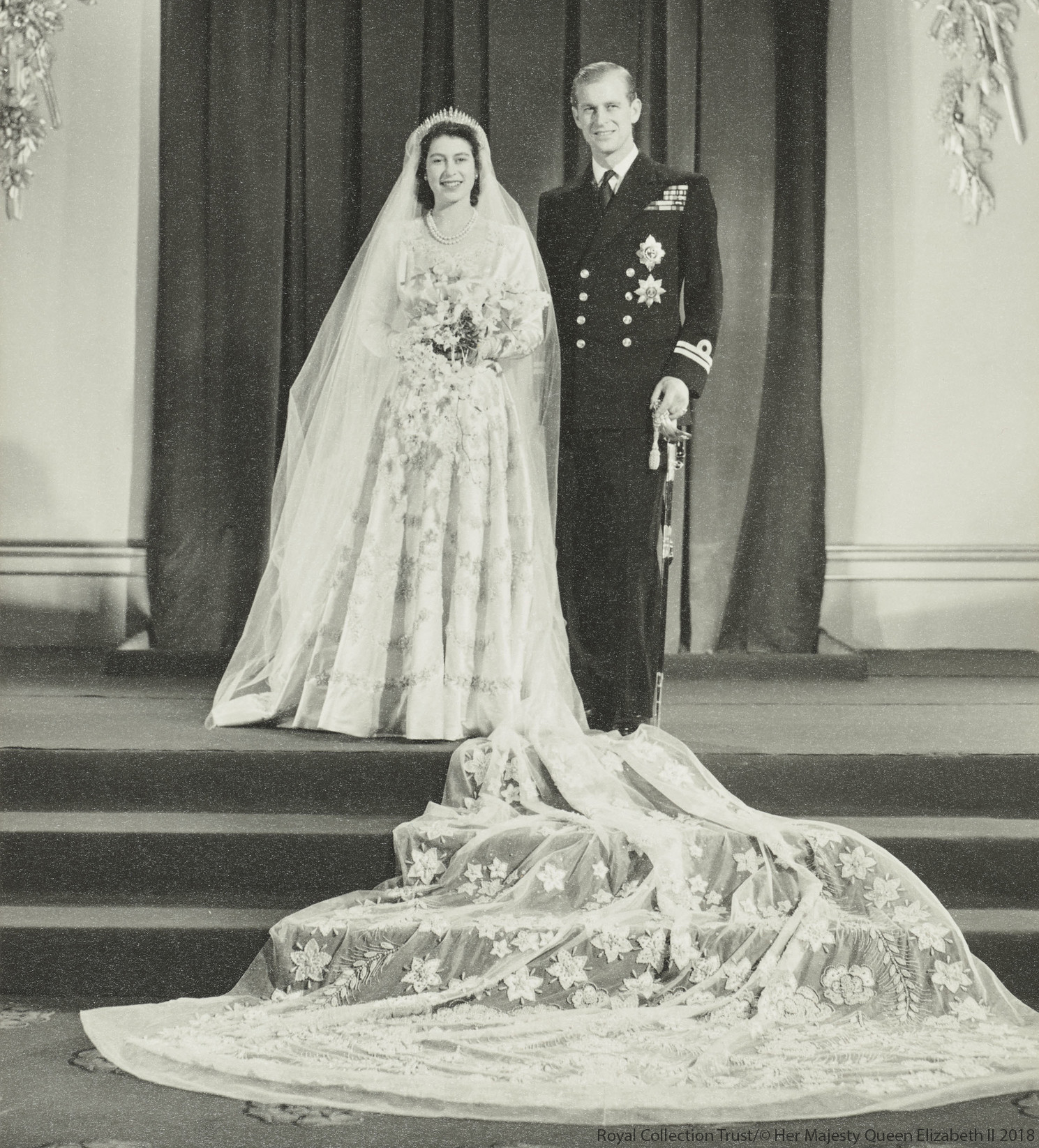 Queen Elizabeth 2Nd Wedding Dress : The Best Royal Wedding Gowns Of The