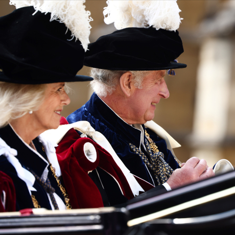 Royals arrive for historic Order of the Garter procession as thousands of  fans line the route