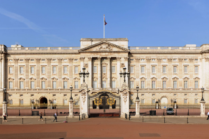 The White Drawing Room At Buckingham Palace The Royal Family - uk palace of westminster roblox